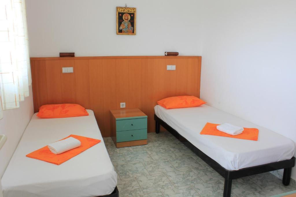 Seaview Aparthotel Nea Poteidaia Habitación foto
