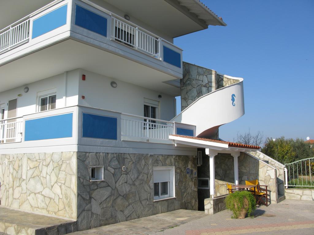 Seaview Aparthotel Nea Poteidaia Exterior foto