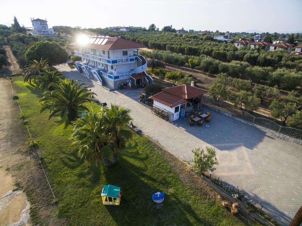 Seaview Aparthotel Nea Poteidaia Exterior foto